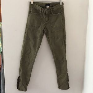 Green skinny cargo pants